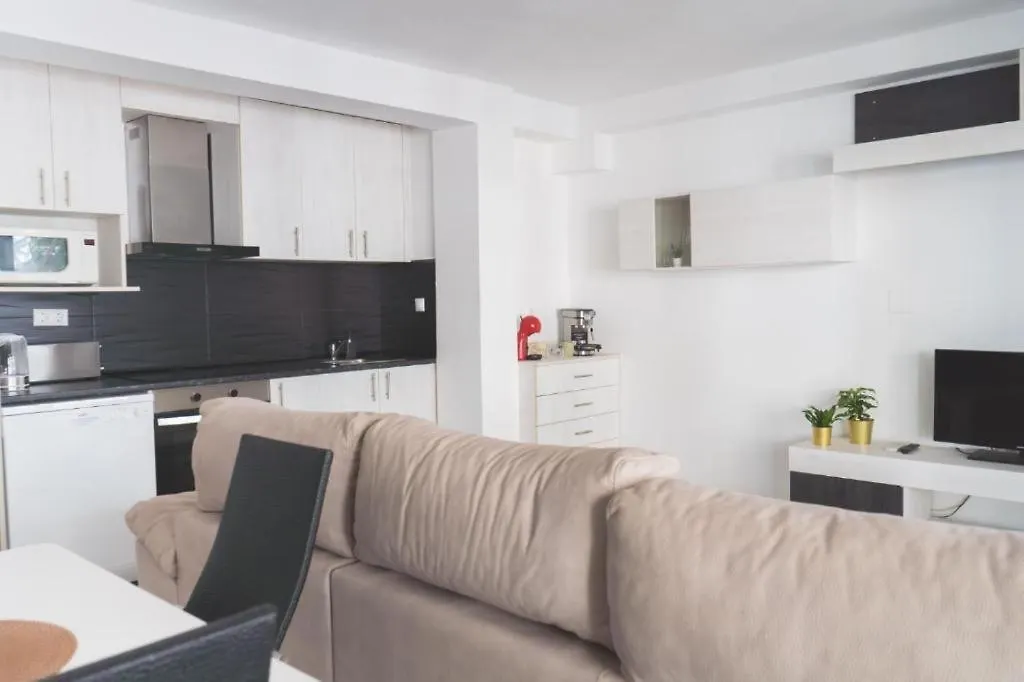 Beautiful Coastal 3-Bedroom - 1 Minute Away From Fuengirola Beach 0*,  Spain