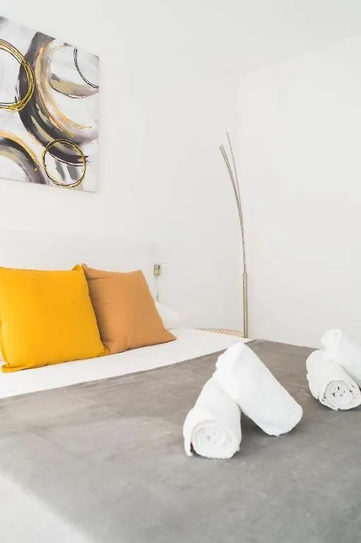 Beautiful Coastal 3-Bedroom - 1 Minute Away From Fuengirola Beach 0*,  Spain